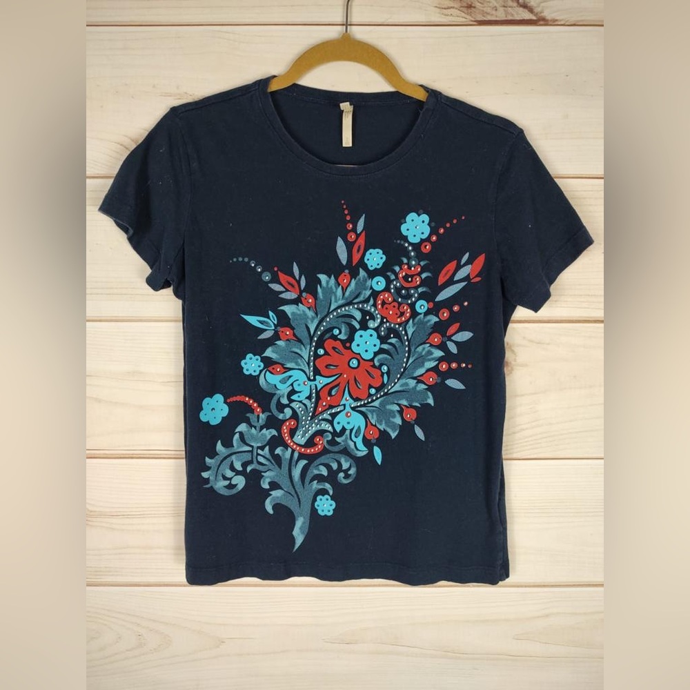 White Stag S T-Shirt Womans Blue Short Sleeve With Red And Aqua Design.